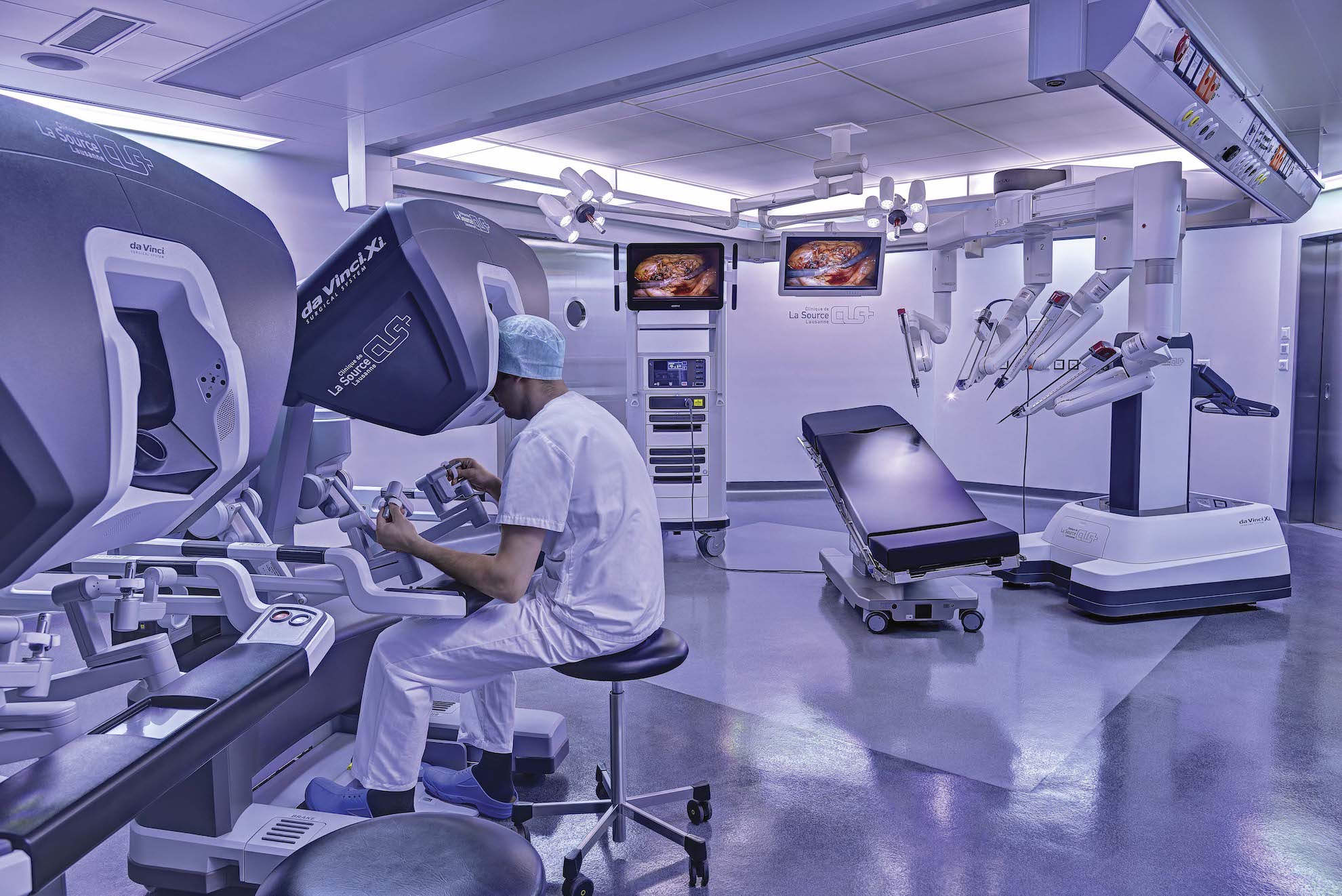 Acquisition du nouveau robot chirurgical da Vinci Xi Clinique de La