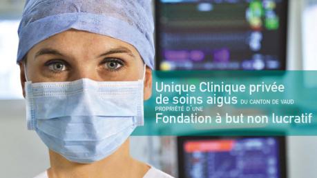 visage d'une infirmière du bloc opératoire - texte informant que la Clinique de La Source est l'unique Clinique privée de soins aigus pluridisciplinaires du canton de Vaud appartenant à une fondation à but non lucratif